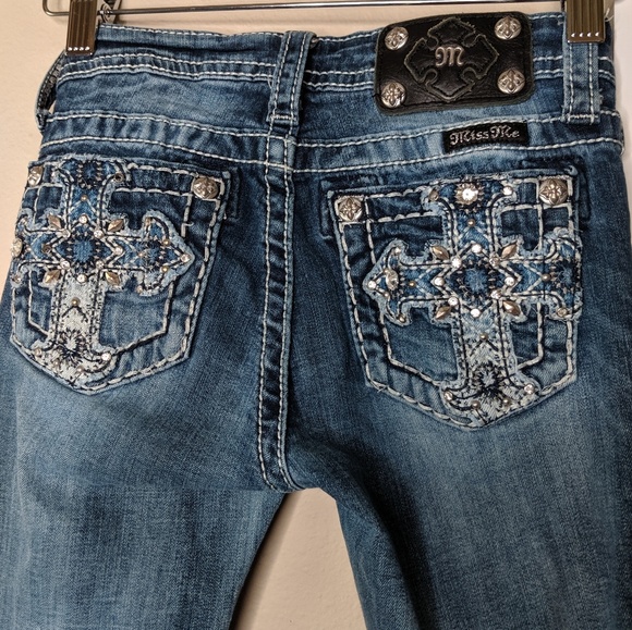 skinny jeans with bling on back pockets